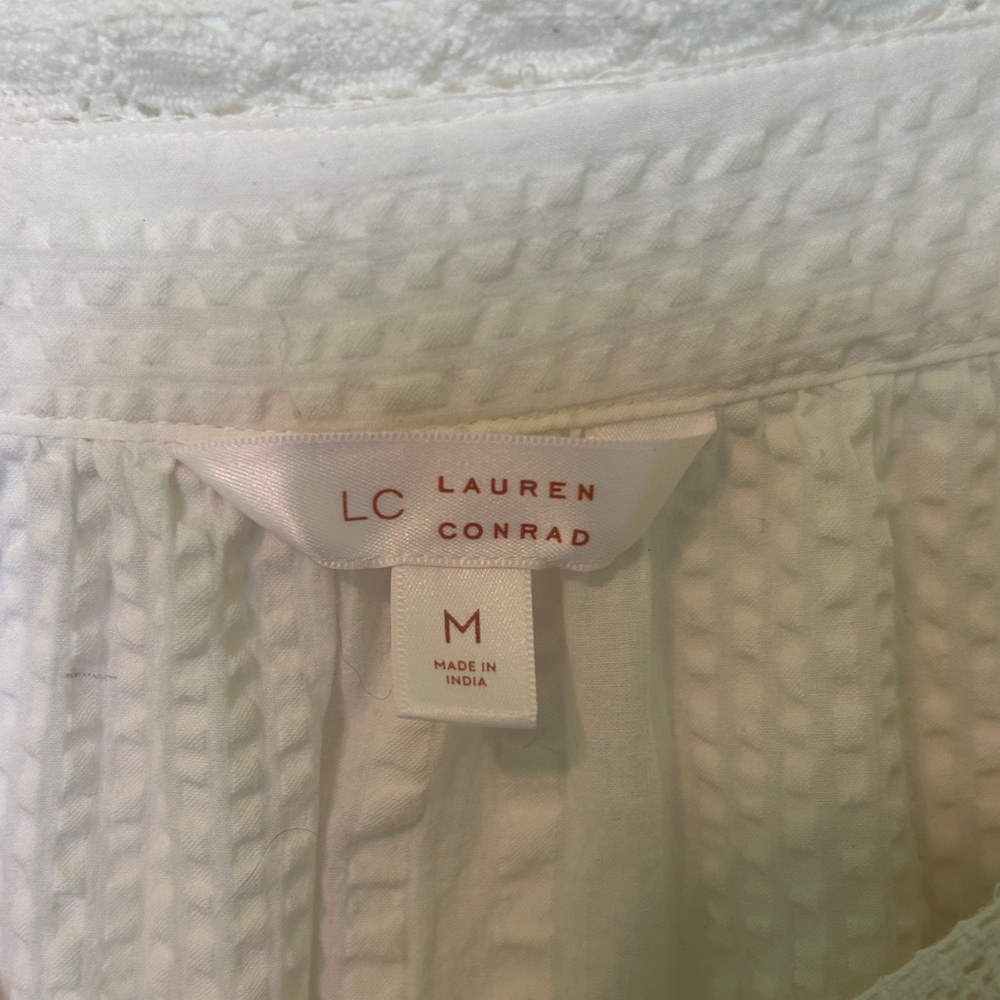 LC Lauren Conrad embroidered top blouse M - Picture 4 of 5